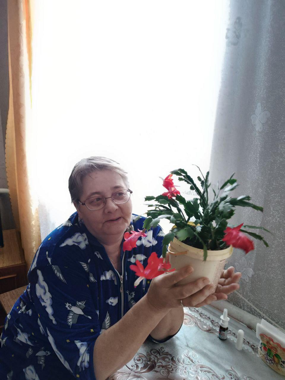 Социальные работники провели занятие по гарденотерапии