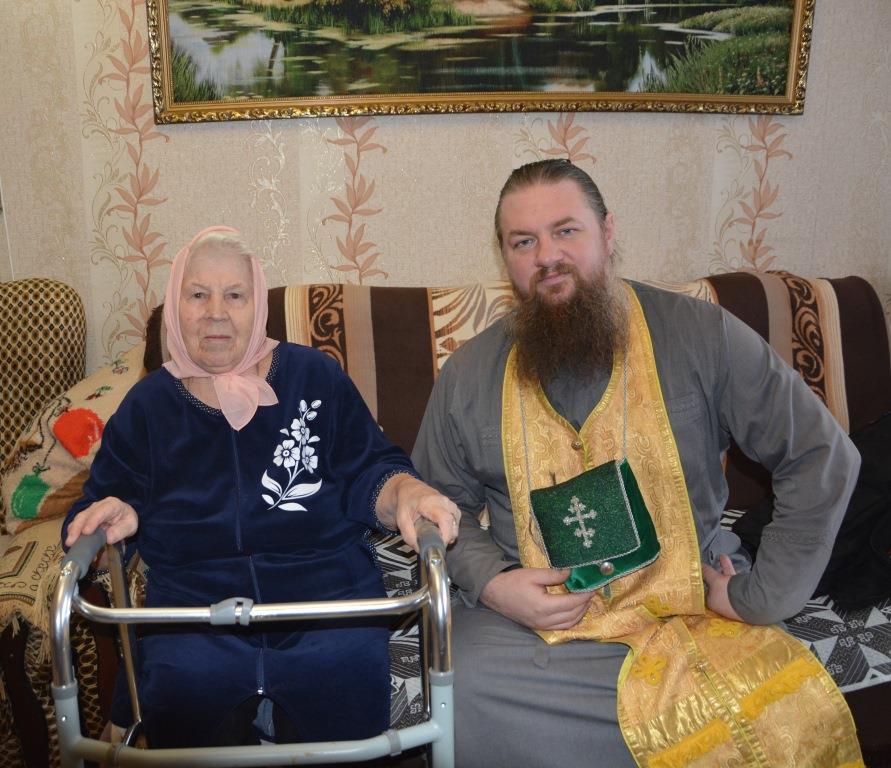 Один старец однажды сказал: «Самое дорогое в мире лекарство - это Святое Причастие - и раздаётся оно всем бесплатно».