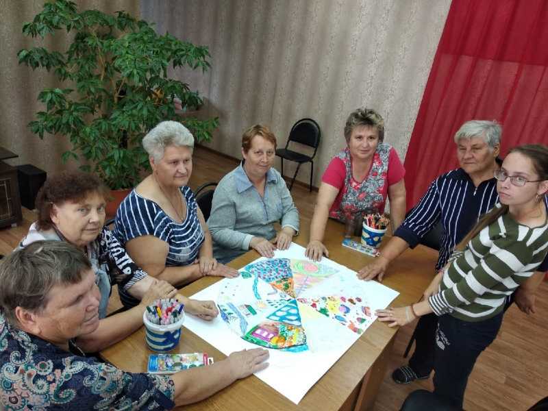 Занятие по арт-терапии, посвящённый технике медитативного рисунка - мандала