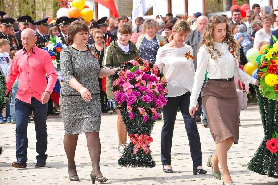 Памяти павших, будьте достойны!