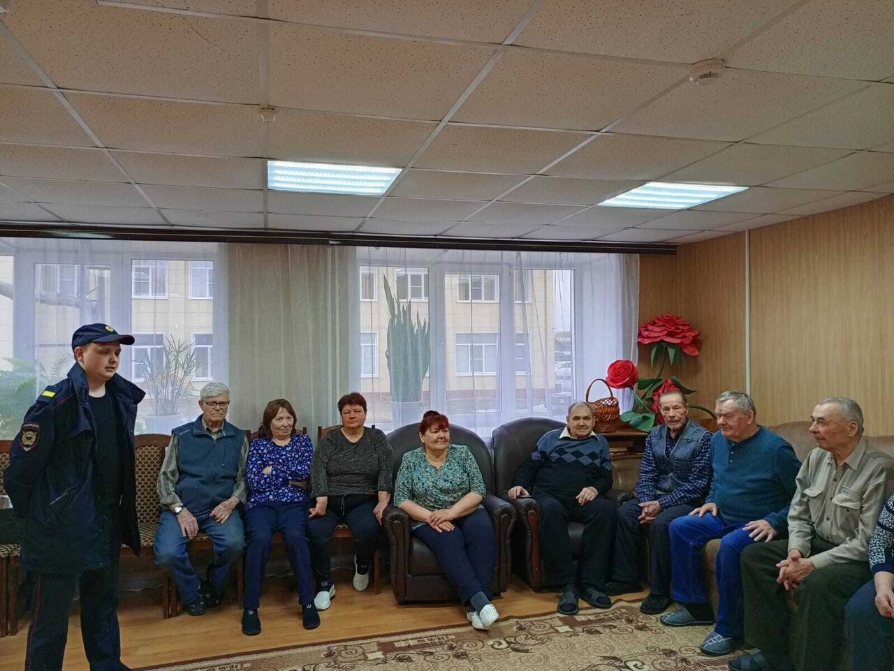 В отделении дневного пребывания прошла дискуссия на тему: «Противодействие мошенникам».