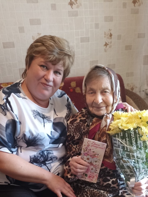 Маслова Валентина Павловна отмечает свой 90 летний юбилей